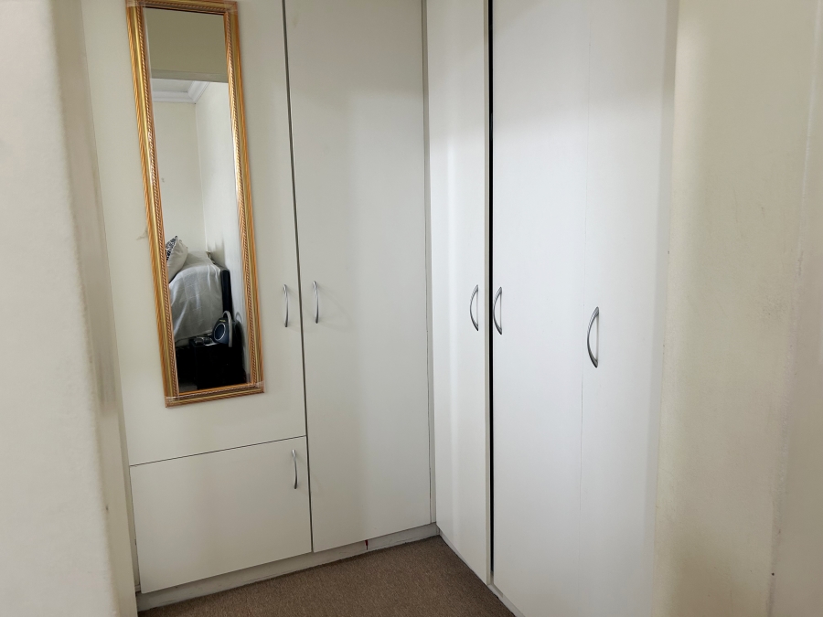 2 Bedroom Property for Sale in Somerset West Western Cape